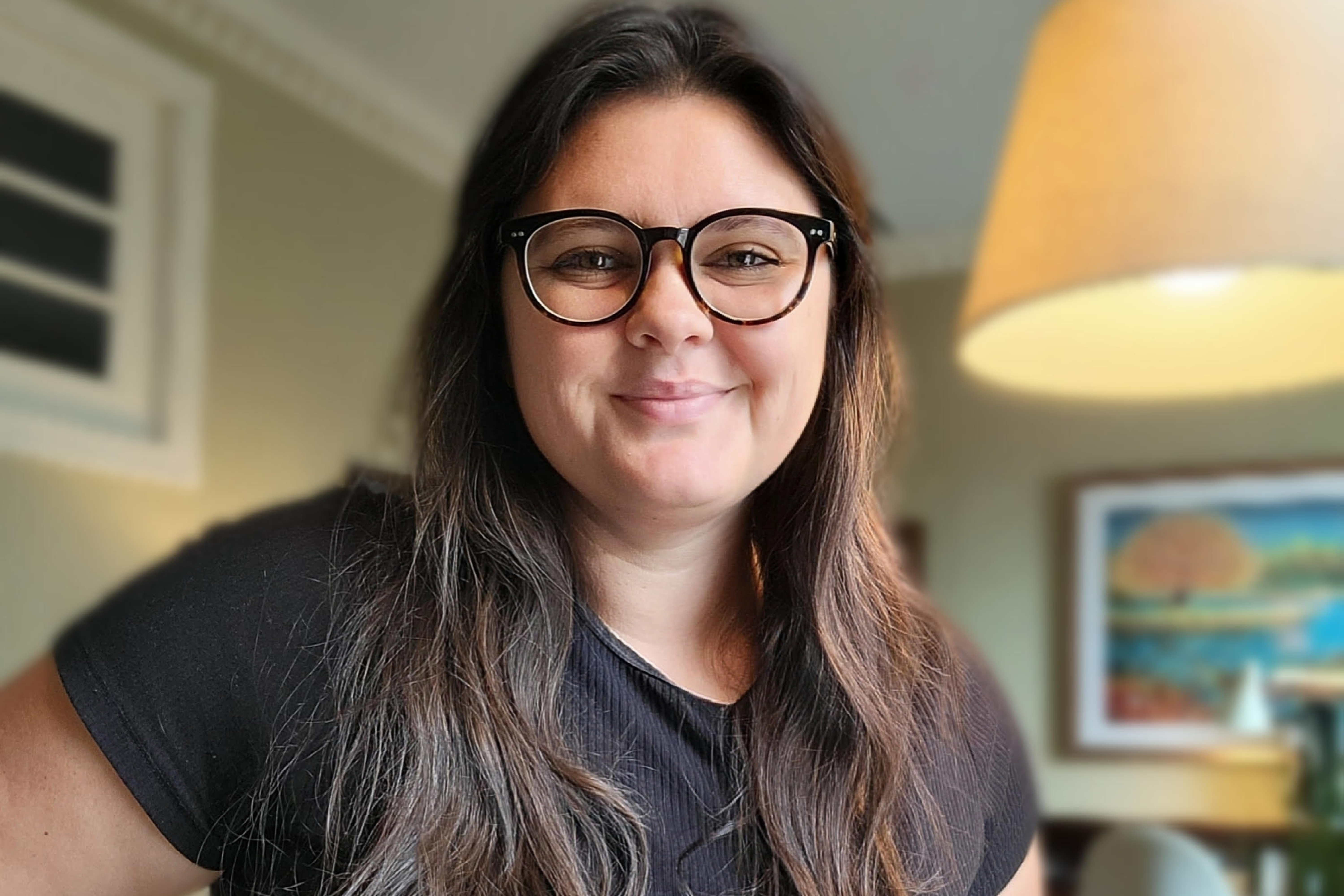 Picture of Dr. Hannah Navarro in an office